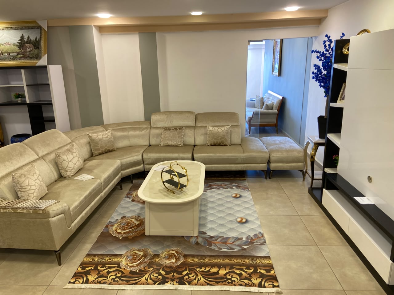 SALON