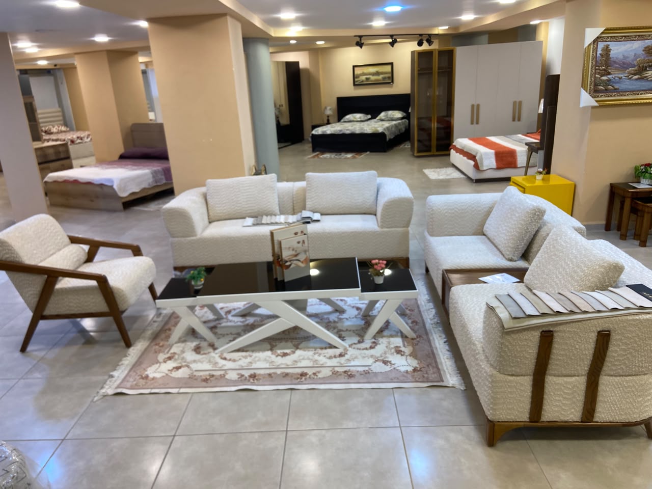 SALON